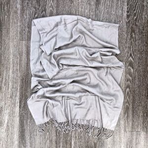 JONES NEW YORK Light Gray Scarf